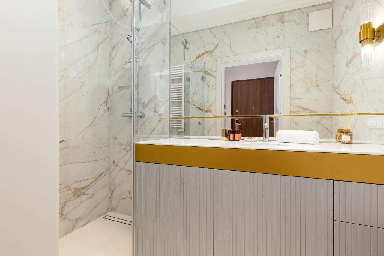 Mennica Residence Central Apartment By Renters Prestige Varsovia Exterior foto